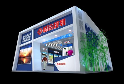 72平米展臺設(shè)計制作：一面開口/現(xiàn)代/木質(zhì)結(jié)構(gòu)/藍色，為成就招商展展商而作（免費使用）