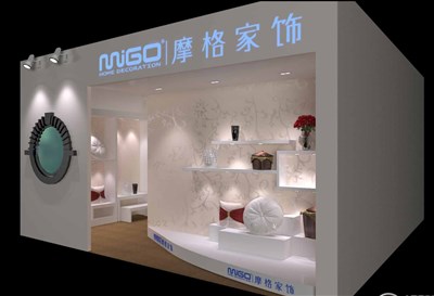 25平米展臺設(shè)計制作：一面開口/現(xiàn)代/型材結(jié)構(gòu)/白色，為家具展展商而作（免費使用）
